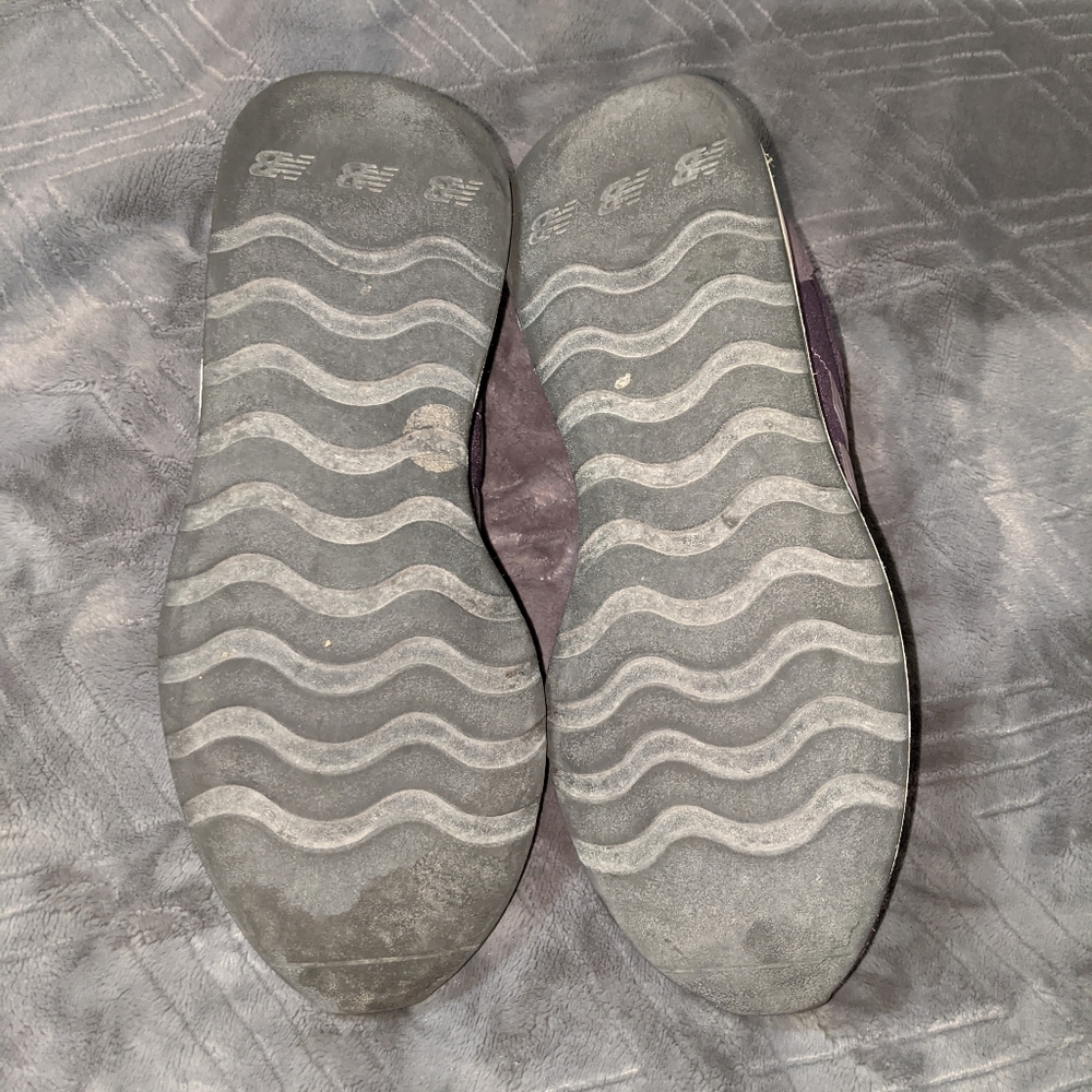 Women's New Balance Shoes - Picture 6 of 6